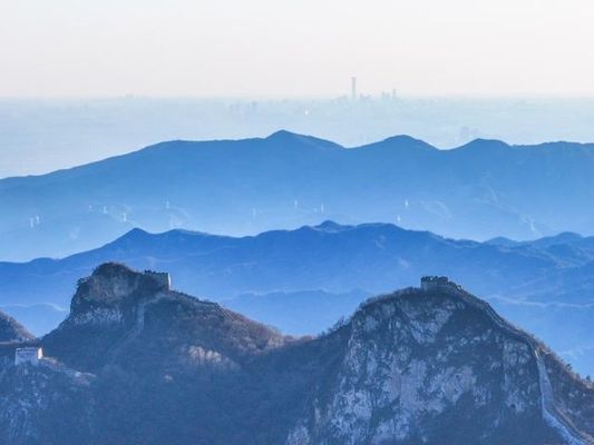 框架式幕墙的区别（框架式幕墙与普通玻璃幕墙的区别）