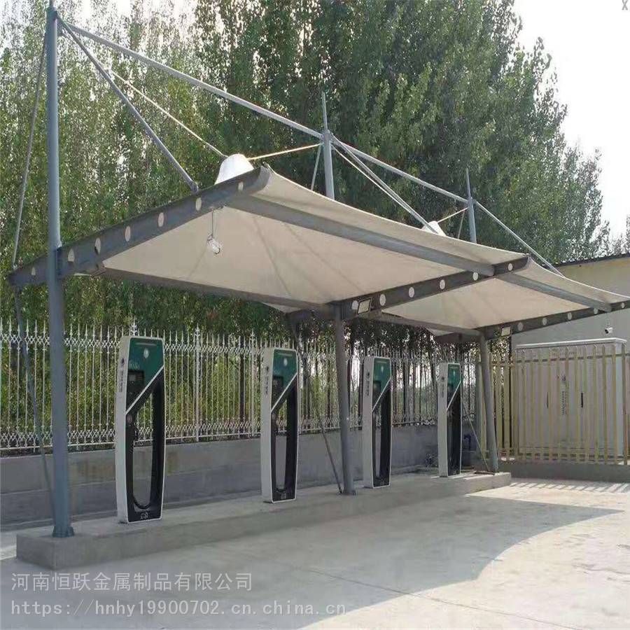 停车棚钢架结构（钢膜结构停车棚以其卓越的性能和设计优势和设计优势） 装饰幕墙施工 第4张