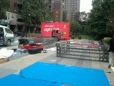 广告桁架安装效果图(广告桁架安装步骤和注意事项) 钢结构钢结构螺旋楼梯施工 第4张 广告桁架安装效果图(广告桁架安装步骤和注意事项) 钢结构钢结构螺旋楼梯施工 第4张