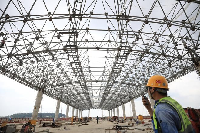 网架结构多少钱一平方米 钢结构钢结构螺旋楼梯施工 第5张 网架结构多少钱一平方米 钢结构钢结构螺旋楼梯施工 第5张