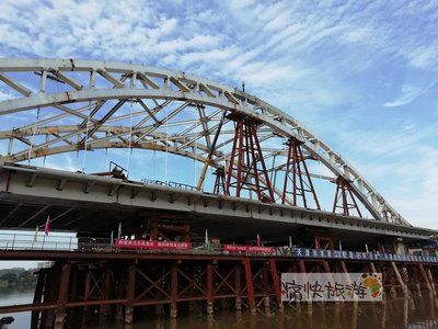 银川铝塑板经销商（银川铝塑板经销商提供哪些类型的产品，银川铝塑板经销商的价格如何） 北京钢结构设计问答