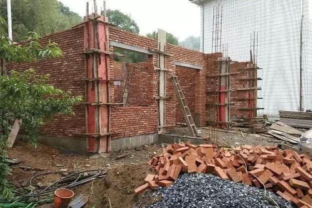 砖混房改框架房案例大全 钢结构钢结构停车场施工 第2张