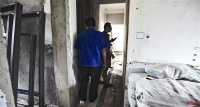 装修动了承重墙重新加固后安全吗（碳纤维加固的优缺点） 钢结构玻璃栈道设计 第4张