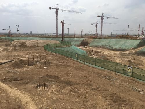 打桩做地基 装饰幕墙设计 第2张 打桩做地基 装饰幕墙设计 第2张