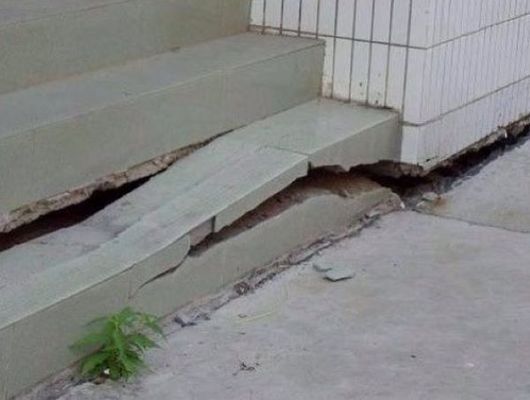 老房地基下沉裂缝怎么办 装饰幕墙施工 第5张 老房地基下沉裂缝怎么办 装饰幕墙施工 第5张
