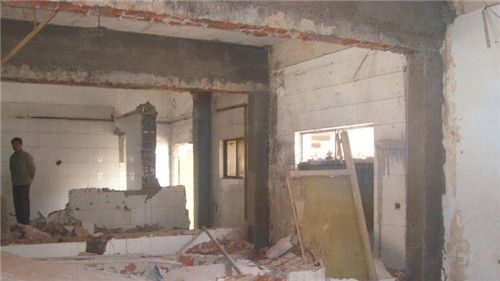 砖混房梁下面的墙（砖混房梁下墙安全加固技巧砖混房梁下墙安全加固技巧） 钢结构框架施工 第5张