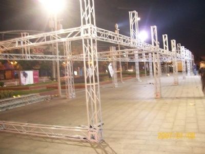 广告桁架搭建制作多少一平方米(桁架制作包含费用明细) 建筑方案设计 第5张 广告桁架搭建制作多少一平方米(桁架制作包含费用明细) 建筑方案设计 第5张