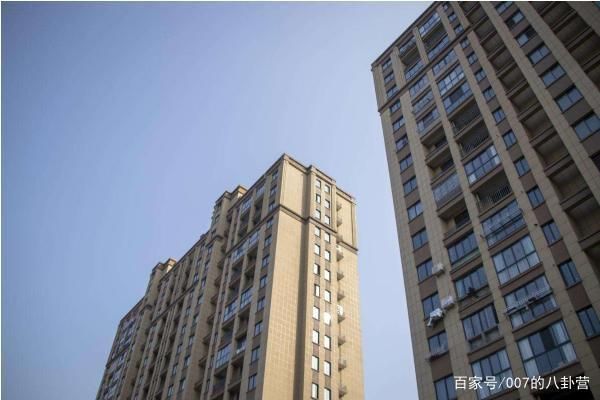 承重墙重新加固费用由谁承担呢（承重墙重新加固的费用承担）