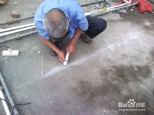 楼房如何加固漏水（楼房防水层重涂注意事项）