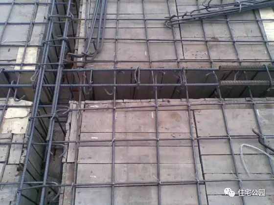 房屋柱子钢筋搭接图