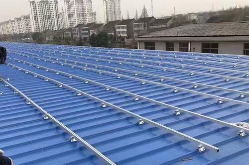 彩钢瓦房使用年限(彩钢瓦房使用年限一般在10-15年左右) 结构机械钢结构设计 第2张 彩钢瓦房使用年限(彩钢瓦房使用年限一般在10-15年左右) 结构机械钢结构设计 第2张