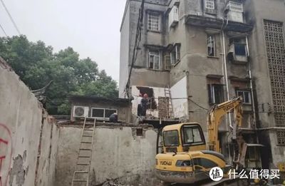 房屋改造违反了什么法(房屋改造可能违反法律) 钢结构玻璃栈道设计 第3张 房屋改造违反了什么法(房屋改造可能违反法律) 钢结构玻璃栈道设计 第3张