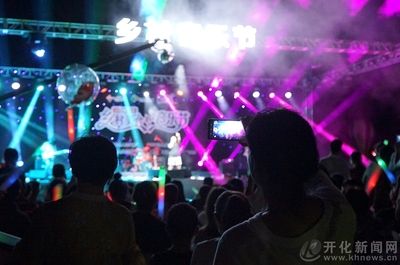 钢架结构舞台设计外观要求有哪些方面(舞台设计与观众互动方式,) 结构工业钢结构设计 第5张 钢架结构舞台设计外观要求有哪些方面(舞台设计与观众互动方式,) 结构工业钢结构设计 第5张
