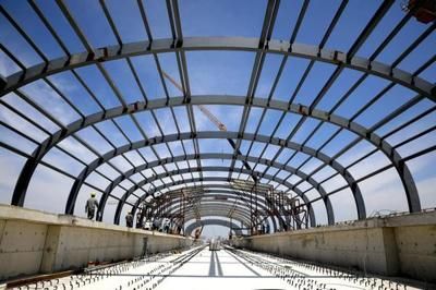 18米跨度钢结构大梁(18米跨度的钢结构大梁在设计和施工过程中需要注意什么) 装饰工装设计 第5张 18米跨度钢结构大梁(18米跨度的钢结构大梁在设计和施工过程中需要注意什么) 装饰工装设计 第5张