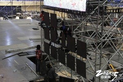 舞台搭建工作怎么样(舞台搭建中的安全管理措施,舞台搭建团队的协作技巧) 结构工业钢结构施工 第2张 舞台搭建工作怎么样(舞台搭建中的安全管理措施,舞台搭建团队的协作技巧) 结构工业钢结构施工 第2张