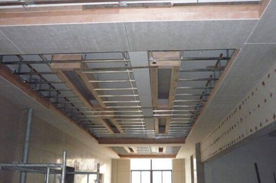 钢结构基础怎么做轻钢龙骨吊顶(轻钢龙骨吊顶施工) 北京网架设计 第2张 钢结构基础怎么做轻钢龙骨吊顶(轻钢龙骨吊顶施工) 北京网架设计 第2张