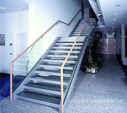旋转钢结构楼梯价格