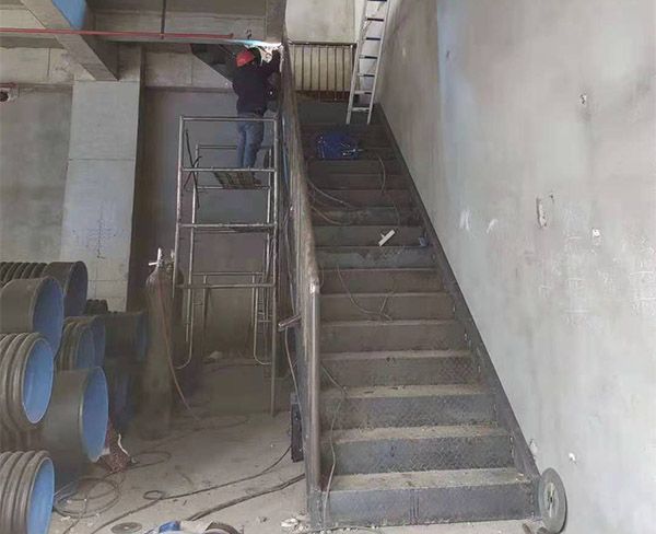 学校建筑设计标准规范最新版（学校建筑设计标准规范是否考虑了现代技术对建筑环境的影响）