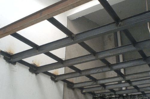 看台钢结构属于主体结构还是屋面结构(看台钢结构是否属于主体结构) 钢结构异形设计 第2张 看台钢结构属于主体结构还是屋面结构(看台钢结构是否属于主体结构) 钢结构异形设计 第2张