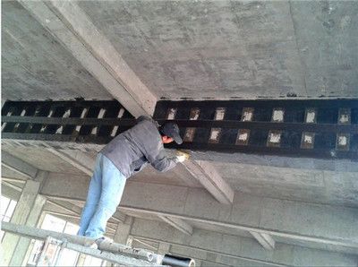 碳纤维加固在桥梁中的应用