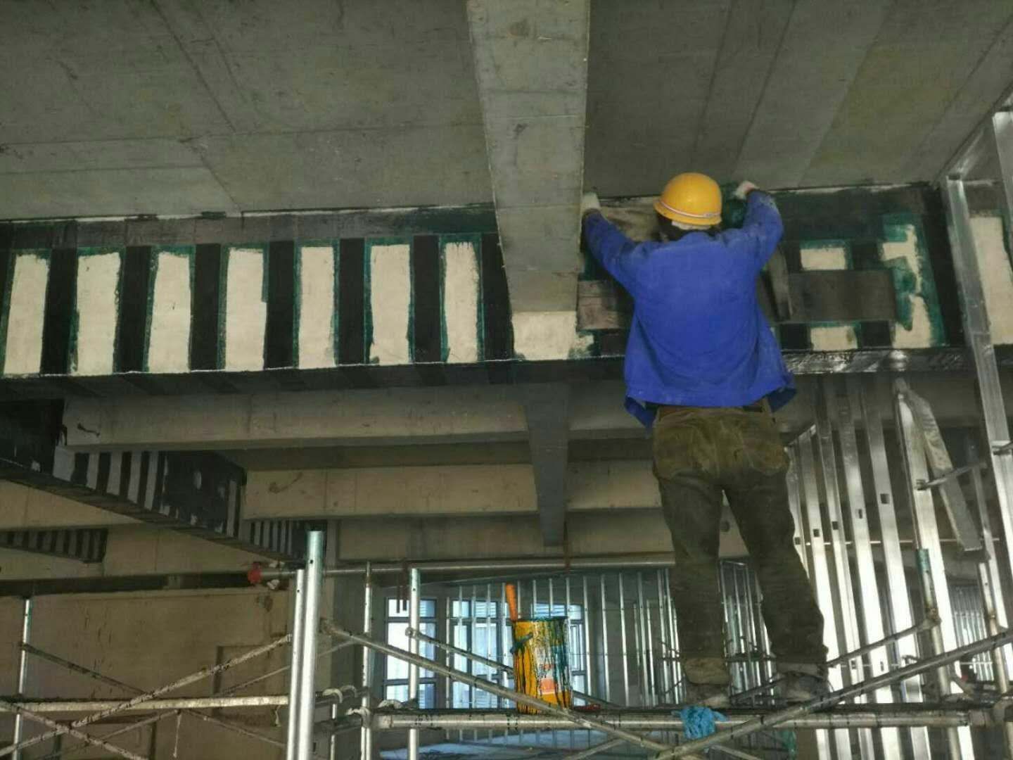 大梁粘钢加固案例分析（大梁粘钢加固案例分析大梁粘钢加固案例分析案例分析）