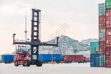集装箱装卸架图片大全(关于集装箱装卸架的图片大全由于版权和实时更新的原因) 结构电力行业设计 第3张 集装箱装卸架图片大全(关于集装箱装卸架的图片大全由于版权和实时更新的原因) 结构电力行业设计 第3张
