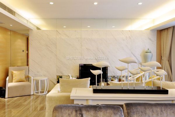 农村中式别墅图片大全三层（三层的农村中式别墅有哪些特点？）