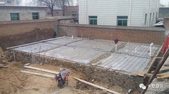 农村自建房地基加固图片 钢结构钢结构螺旋楼梯施工 第1张