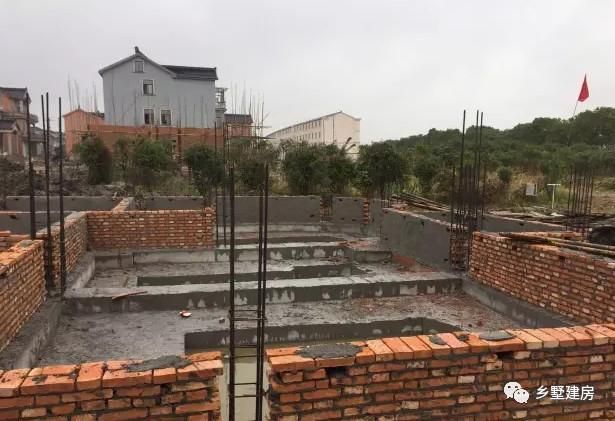 农村自建房地基加固图片 钢结构钢结构螺旋楼梯施工 第4张