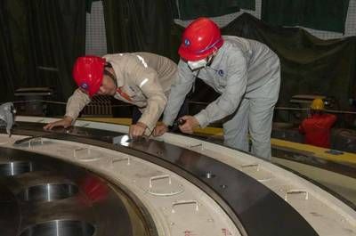 包钢板施工中电气设备安全操作 装饰工装施工 第1张