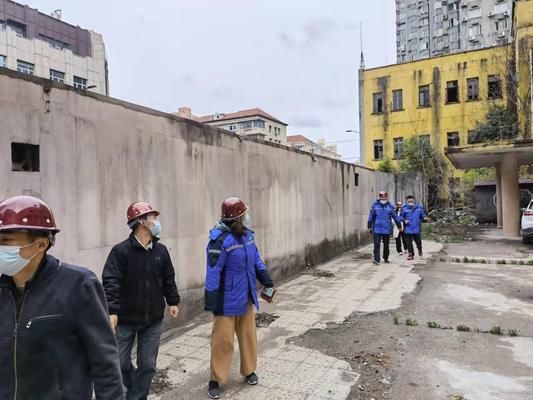 库房改造住房图片真实图（库房改造成住房的过程中有哪些关键步骤和注意事项）