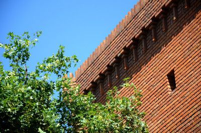 北京红砖建筑(北京的红砖建筑不仅是历史的见证,也是现代艺术的展示平台) 结构工业钢结构施工 第2张 北京红砖建筑(北京的红砖建筑不仅是历史的见证,也是现代艺术的展示平台) 结构工业钢结构施工 第2张