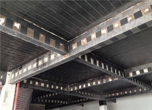 包钢加固与碳纤维加固比较（→maigoo碳纤维布加固与传统的加固原理是什么） 钢结构蹦极施工 第4张