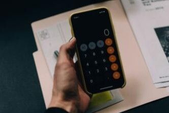 西藏墙壁图片（西藏墙壁上的图案不仅具有宗教意义还体现了藏族文化的独特美学） 北京钢结构设计问答