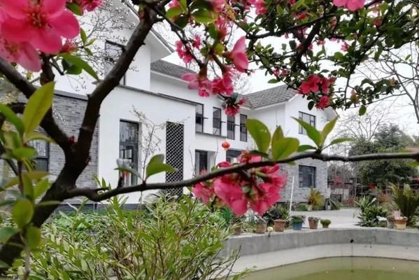 别墅改造扩建包工包料多少钱（别墅改造扩建包工包料价格）