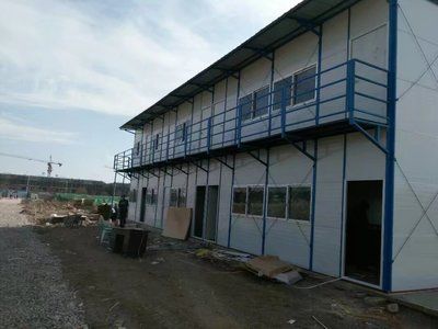 彩钢瓦造型房效果图片（彩钢瓦造型房效果图） 钢结构玻璃栈道施工 第4张