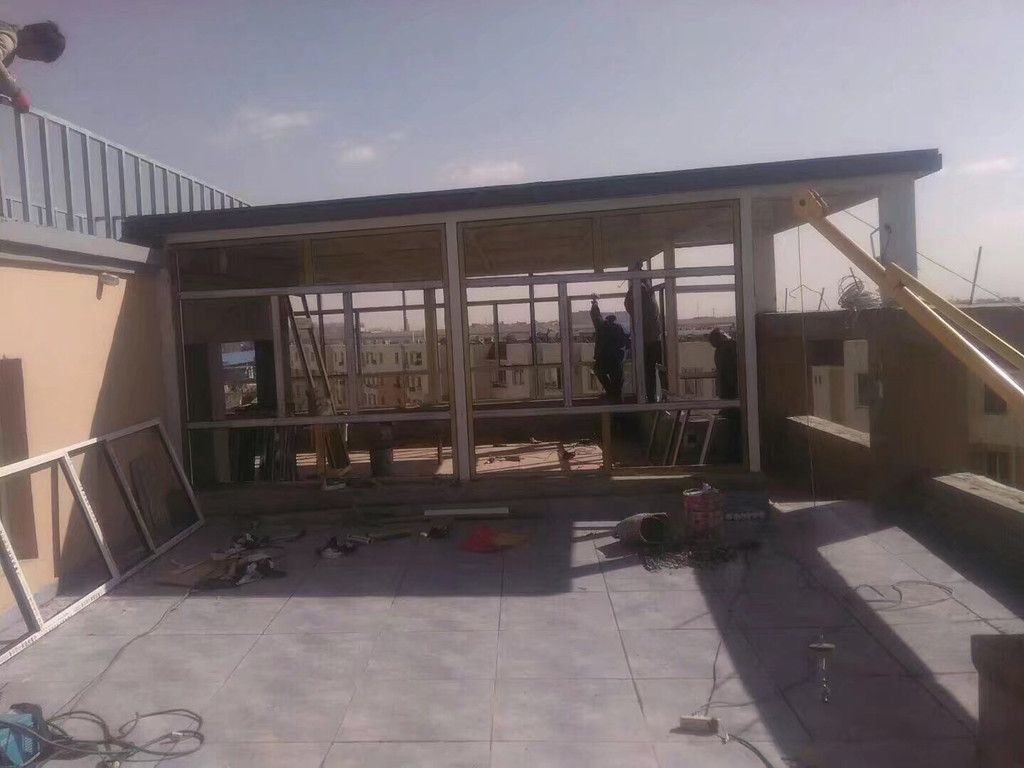 彩钢房搭建的框架图片（关于彩钢房搭建的框架图片） 钢结构钢结构停车场设计 第4张