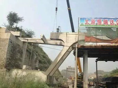桥梁加固施工细节图解（桥梁加固施工成本节约策略） 钢结构玻璃栈道施工 第3张