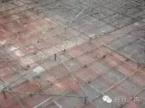楼板下加梁怎么浇筑混凝土(楼板下加梁施工安全措施) 结构框架施工 第4张 楼板下加梁怎么浇筑混凝土(楼板下加梁施工安全措施) 结构框架施工 第4张