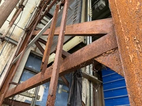 电梯用钢材生锈（电梯用钢材生锈怎么办） 结构桥梁钢结构设计 第1张