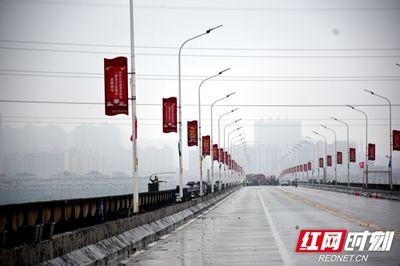 湘潭市二大桥维修加固工程项目(湘潭二大桥主桥及南引桥维修加固项目) 装饰幕墙施工 第3张 湘潭市二大桥维修加固工程项目(湘潭二大桥主桥及南引桥维修加固项目) 装饰幕墙施工 第3张