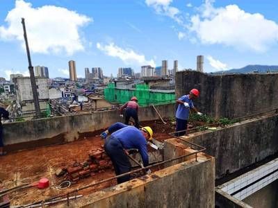 建筑拆除加固改造（建筑拆除加固改造对现有建筑进行一系列操作以提升其性能或改变其功能） 钢结构玻璃栈道设计 第4张