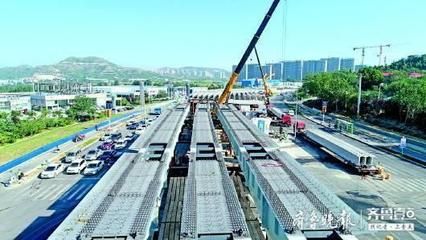 装配式钢箱梁（装配式钢箱梁成功吊装左岸大道项目主线zl23联桥梁） 装饰工装施工 第3张