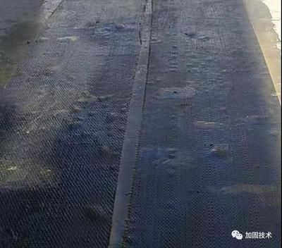 碳纤维布粘贴常见问题及解决方法（碳纤维布加固常见问题及处理方式） 钢结构桁架施工 第1张