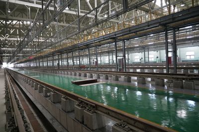 试述钢屋架安装的工艺要点是什么(钢屋架安装过程) 钢结构玻璃栈道设计 第5张 试述钢屋架安装的工艺要点是什么(钢屋架安装过程) 钢结构玻璃栈道设计 第5张